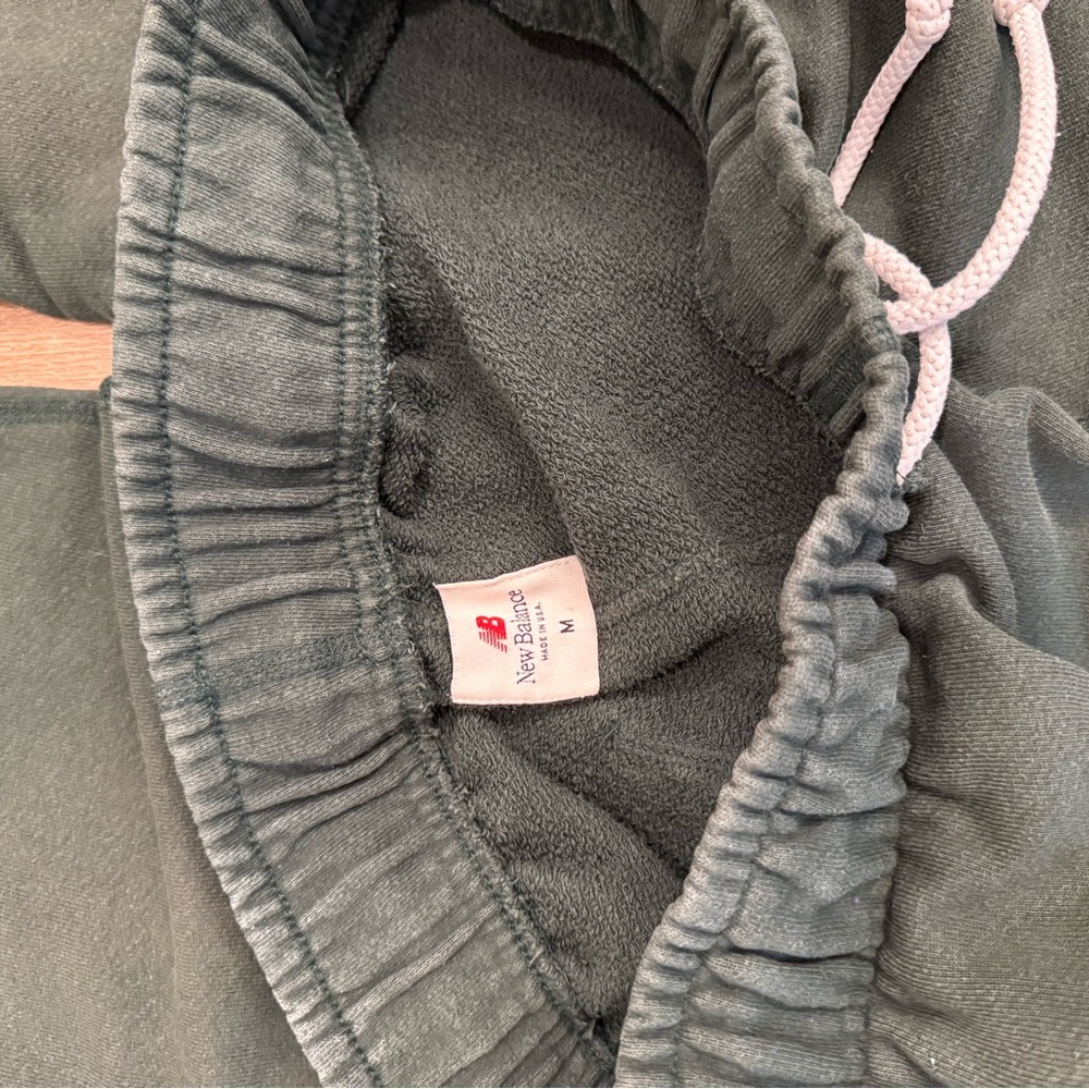 Mens New Balance Made in USA Sweatsuit L top and M bottom - Picture 8 of 9